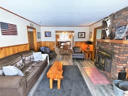 Butternut Lake Hideaway - Image 2