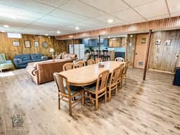 Lakeview Lodge - Image 2