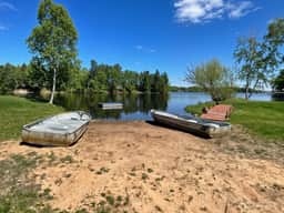Lakeside Lodging - All 6 Cabins - Image 3