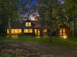 The Cottage on Schnur Lake - Image 3
