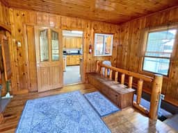 Chain of Lakes Lodge - Image 5