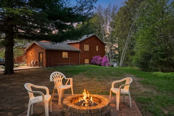 Red Pines - Elk Lake Condo #6 - Image 1