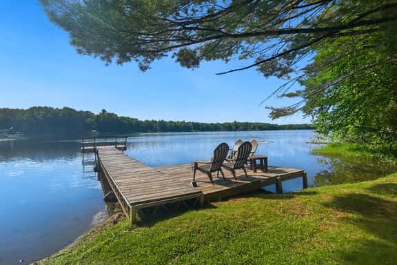 The Cottage on Schnur Lake - Image 1