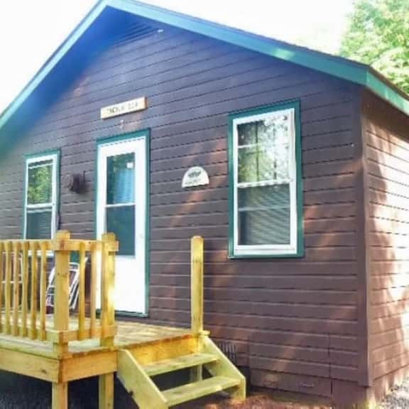 Thunderhead Lodge - Cabin 2 · Fish Crib - Image 1