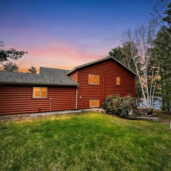 Red Pines - Elk Lake Condo #6 + 6A - Image 1