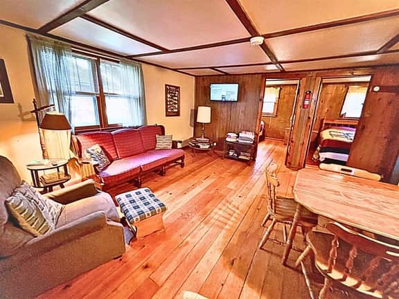 Thunderhead Lodge - Cabin 3 · Tackle Box - Image 4