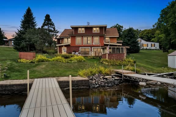 Lakeview Retreat - Image 2