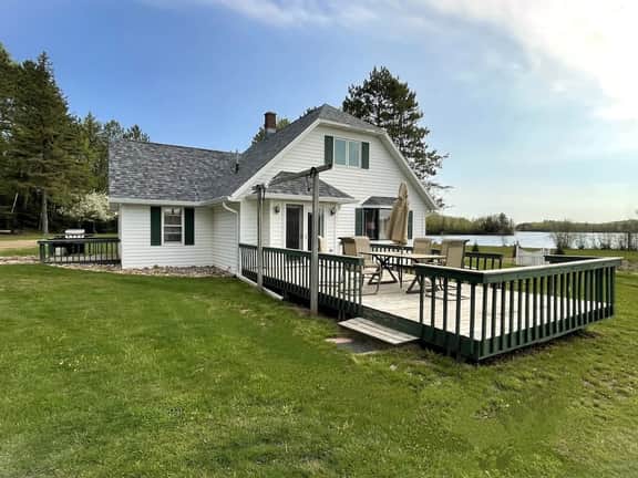 Chain of Lakes Lodge - Image 2