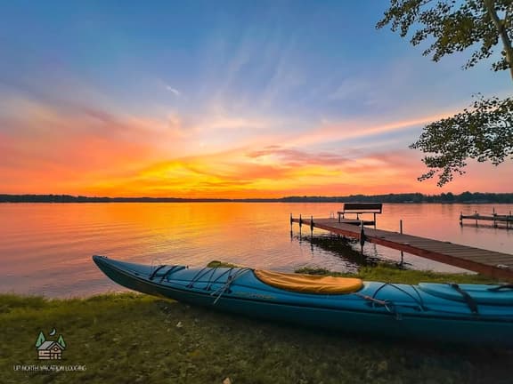 Edgewater Retreat - Image 1