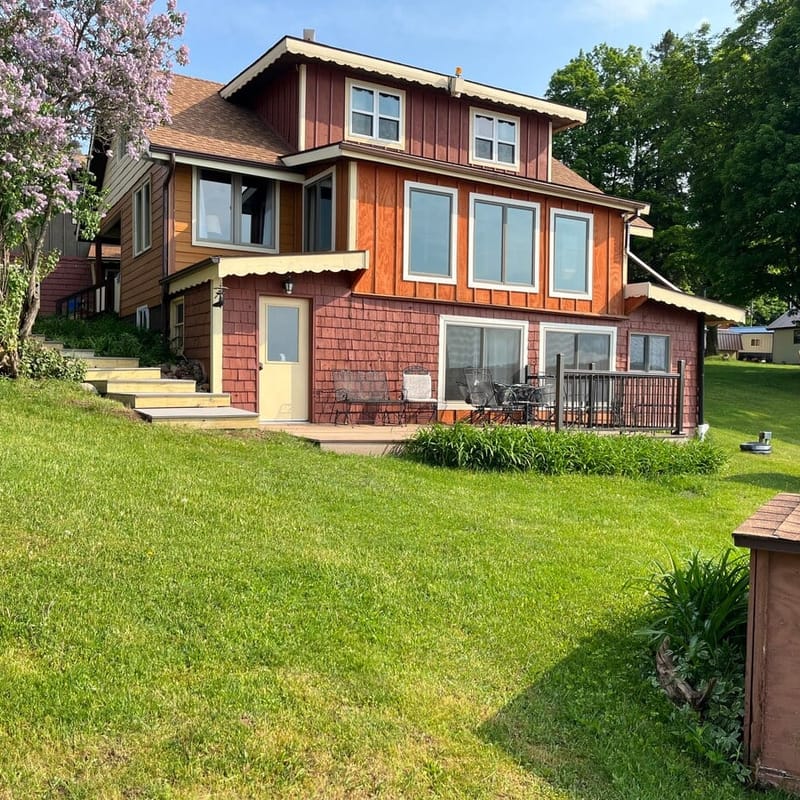 Lakeview Retreat