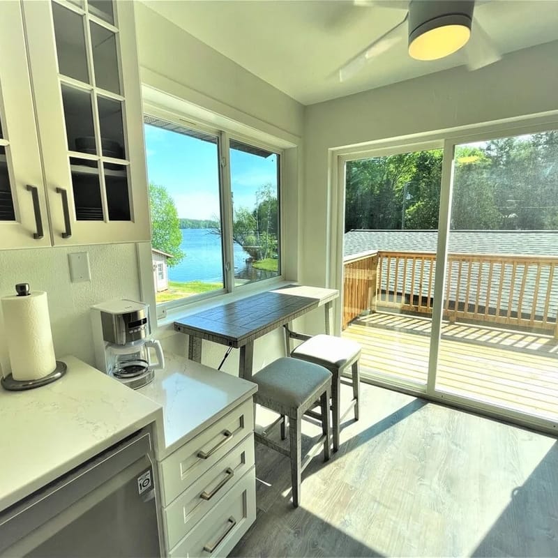 Lakeside Lodging # 6