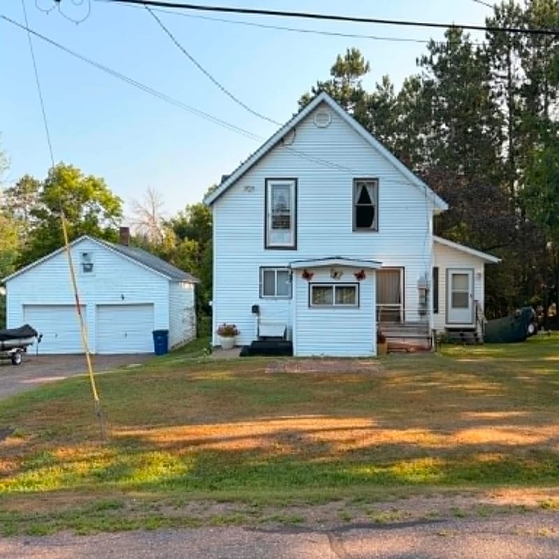 ZLT 324 MAPLE ST
